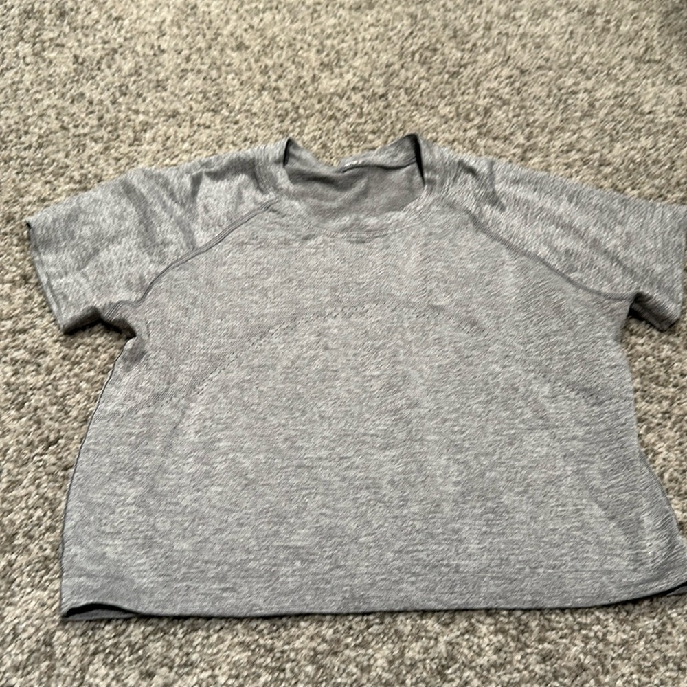 Lululemon Swiftly Tech Cropped Short-Sleeve Shirt - Size 2